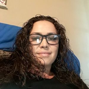 Meet your Posher, Danette